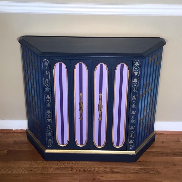 Meet your Posher, Megan - Picture 5 of 5